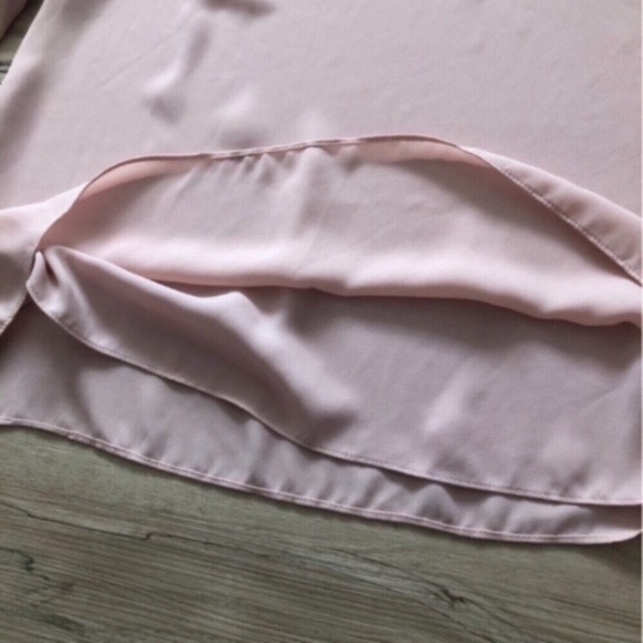 Chic Ruffle Sleeve Blouse in Soft Pink - Picture 5 of 8